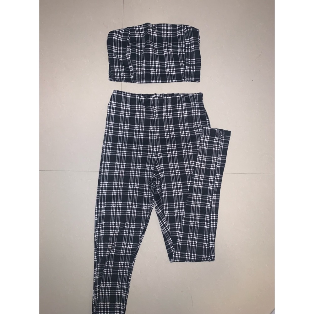 Two piece set stripped pants and crop top